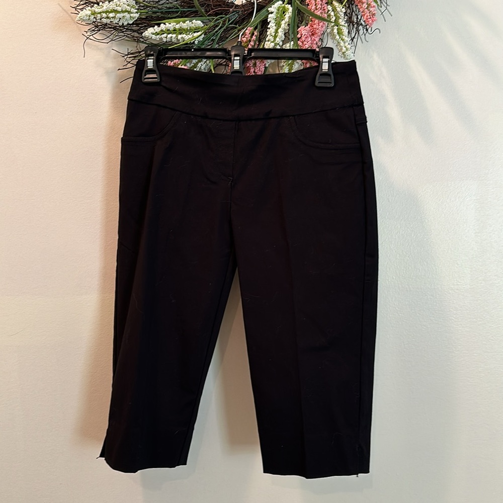 NWT RUBY RED CAPRIS - Picture 5 of 7